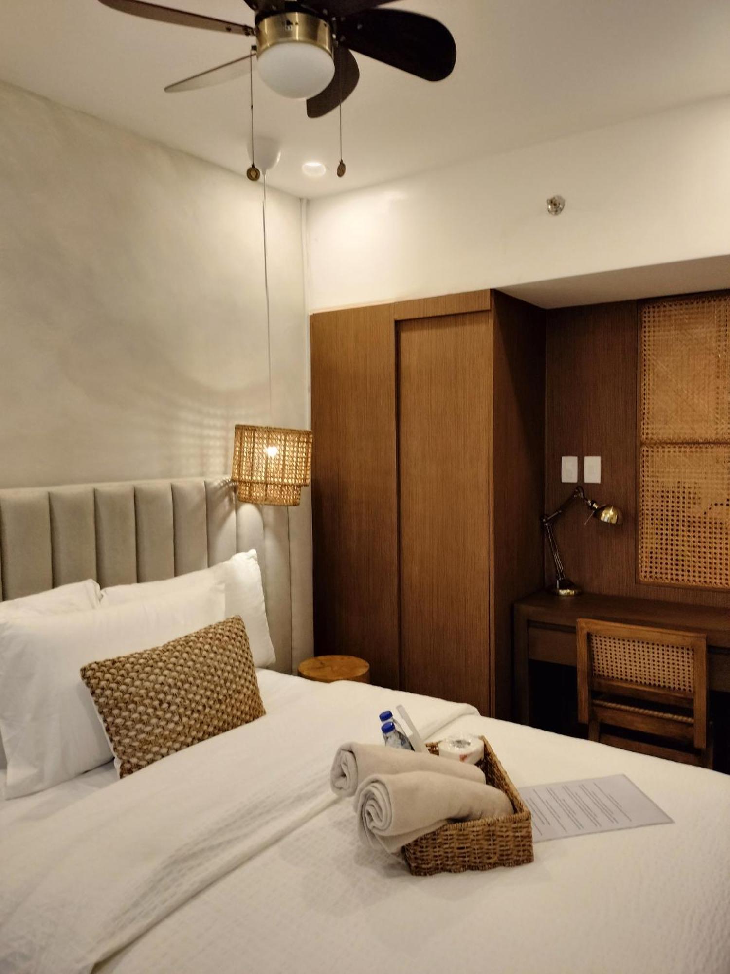Azure North Studio Units Located In 17Th Floor And Above 圣费尔南多 外观 照片